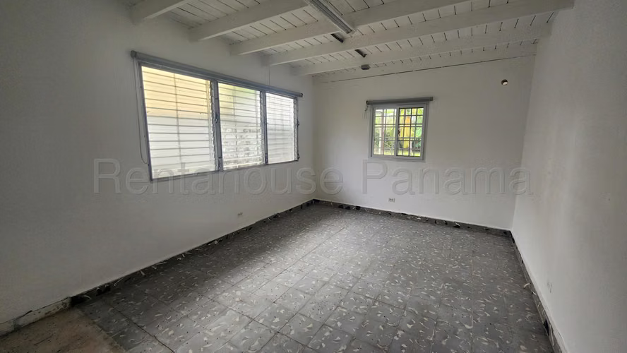 ALQUILER DE TERRENO EN LOS ANGELES  - Casa Avenida Arcangel - Imagen 5