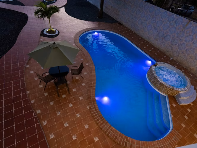Casa en Las Acacias I con piscina y 20 estacionamientos - Imagen 15
