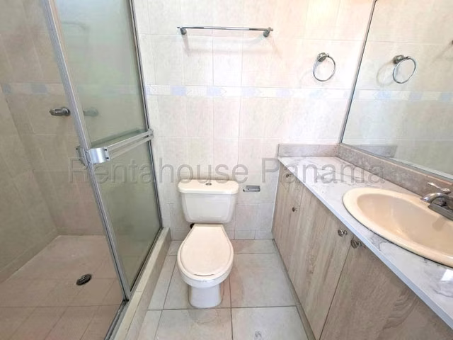 Amplio Apartamento en Alquiler en El Cangrejo 27PPM1029 - Imagen 16