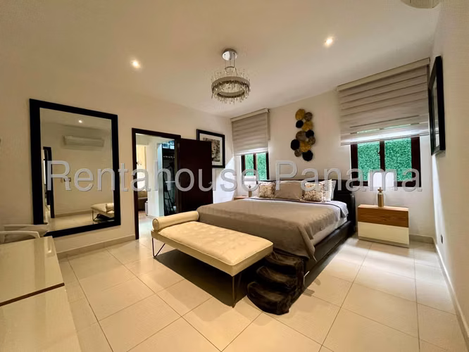 Venta de casa en Costa Sur AK - Imagen 9