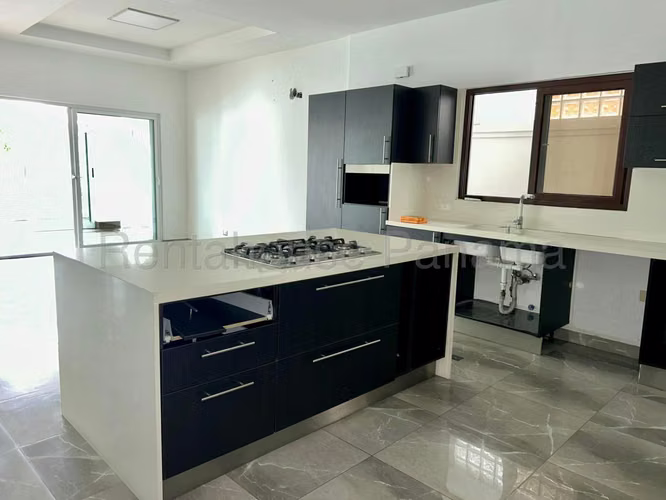 Venta Casa Sunset Coast en Costa Sur - YD - Imagen 2