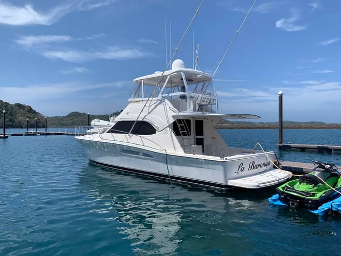 Yate Riviera 51' Modelo 47G2  Fly