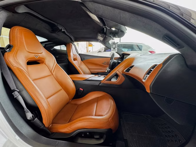 Chevrolet Corvette C7 Z51 2014 Manual Supercharged 48,900$ - Imagen 10