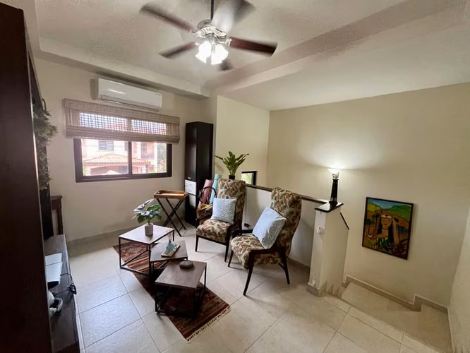 Se Alquila casa en Res. Versalles - Juan Díaz. - Imagen 7
