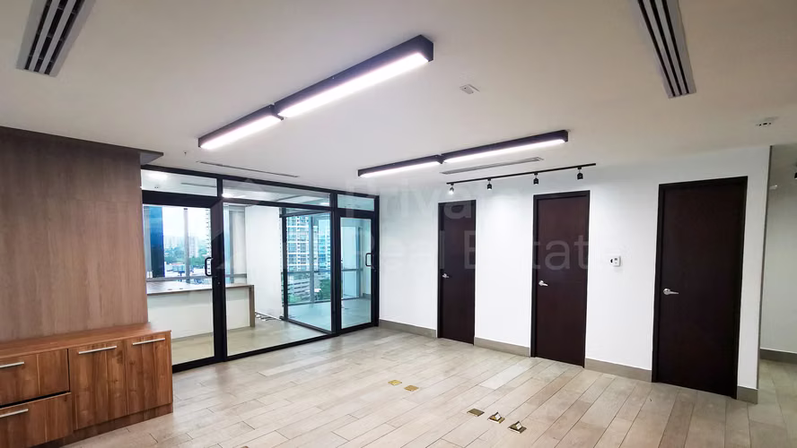 Oficina en alquiler Financial Park Costa del Este - Imagen 3
