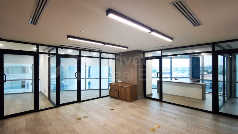 Oficina en alquiler Financial Park Costa del Este - Imagen 1