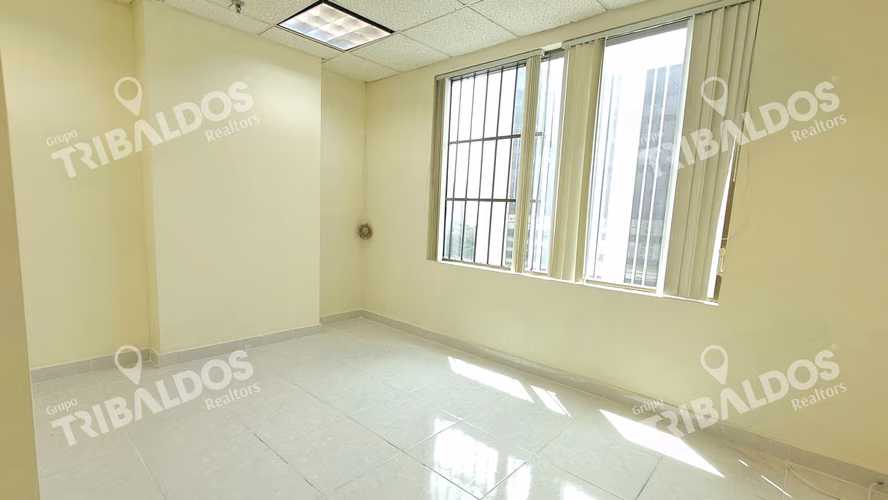 VENTA DE OFICINA WORLD TRADE CENTER - Imagen 5