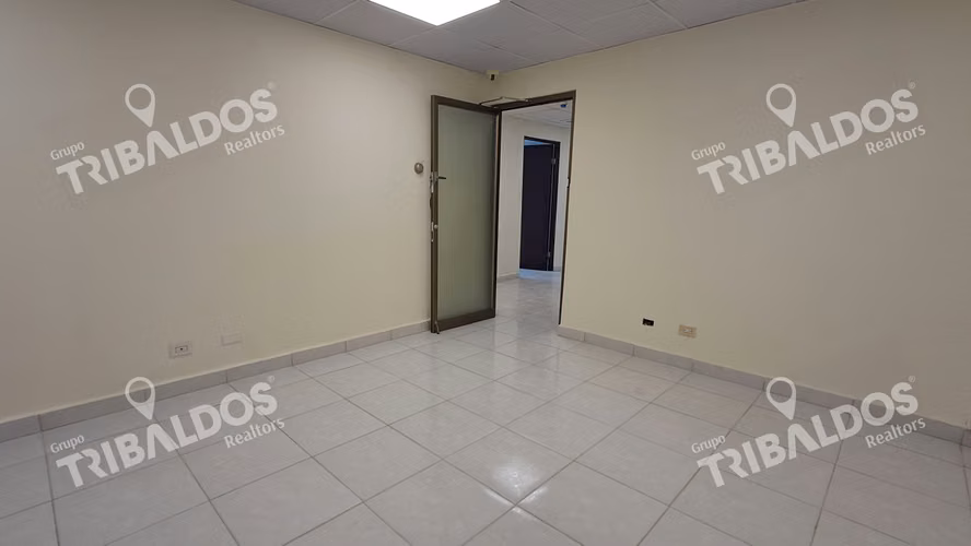 VENTA DE OFICINA WORLD TRADE CENTER - Imagen 8