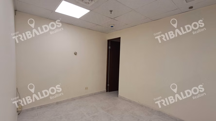 VENTA DE OFICINA WORLD TRADE CENTER - Imagen 9