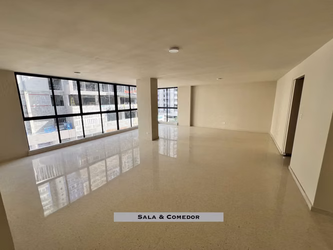 Venta de Apartamento en Edificio Torre del Sol, Bella Vista - Imagen 1