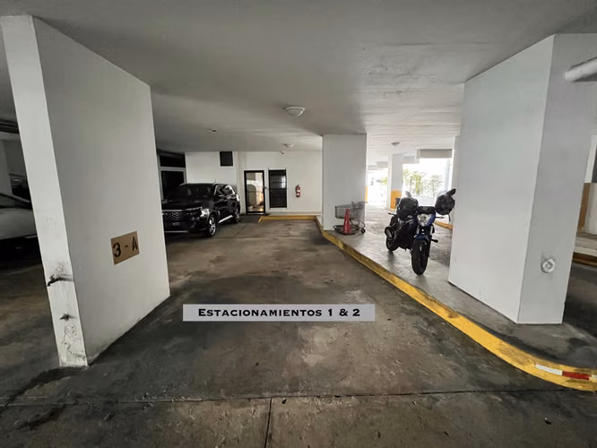 Venta de Apartamento en Edificio Torre del Sol, Bella Vista - Imagen 13