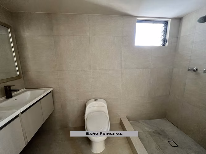 Venta de Apartamento en Edificio Torre del Sol, Bella Vista - Imagen 6