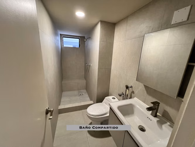 Venta de Apartamento en Edificio Torre del Sol, Bella Vista - Imagen 8