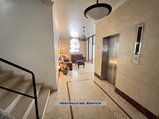 Venta de Apartamento en Edificio Torre del Sol, Bella Vista - Imagen 12