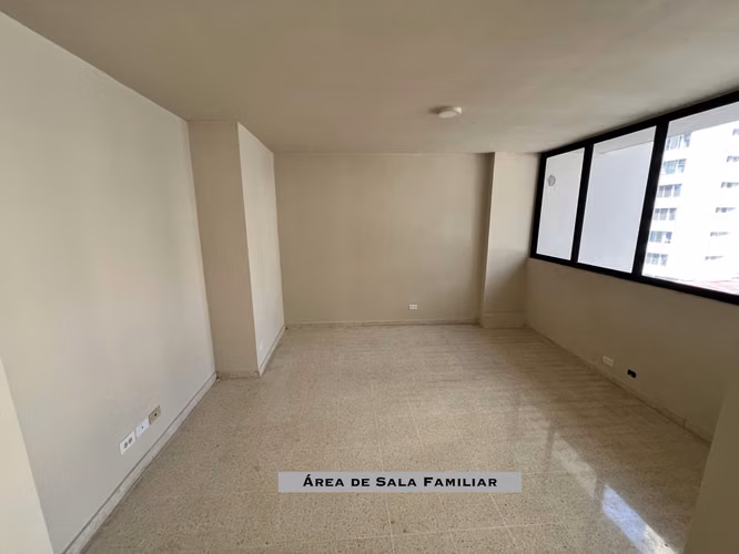 Venta de Apartamento en Edificio Torre del Sol, Bella Vista - Imagen 2