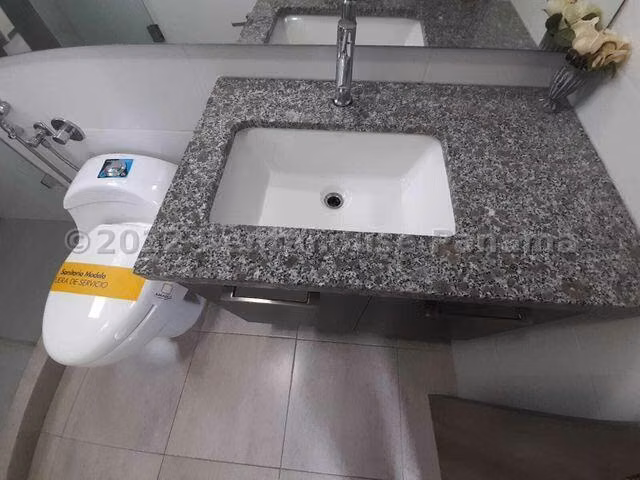 Venta de Apartamento en Brisas Del Golf Ph Hacienda Golf KC