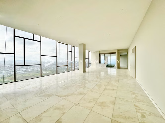 LA MAISON BY FENDI - SANTA MARIA piso alto - Imagen 3