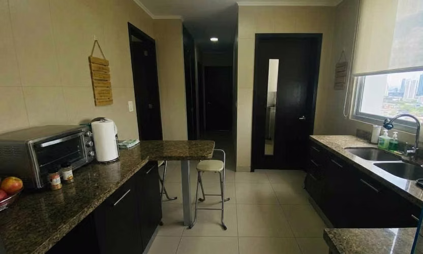 Apartamento en Costa del Este I con balcon y excelente distribución