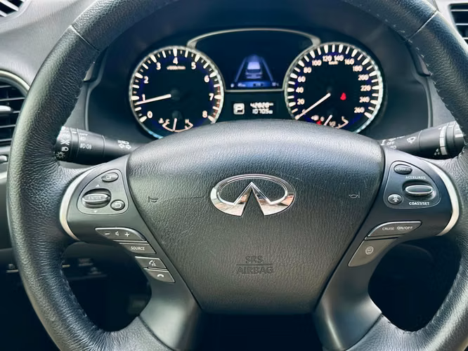 SE VENDE INFINITI QX60