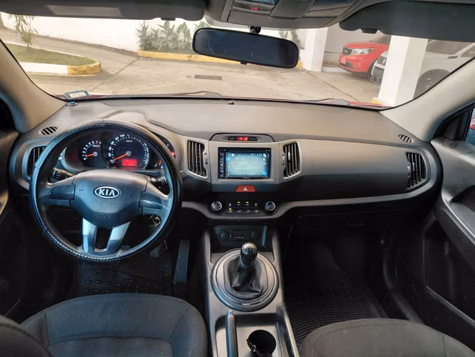KIA SPORTAGE 2013 MANUAL - Imagen 7