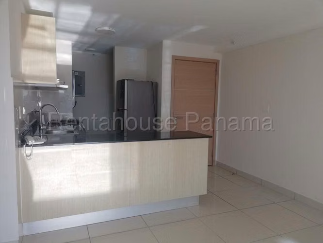 Alquiler de Apartamento en Carrasquilla Ph Torres de Castilla KF - Imagen 2