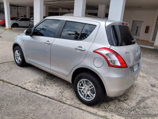 SUZUKI SWIFT 2014 AUTOMATICO - Imagen 2
