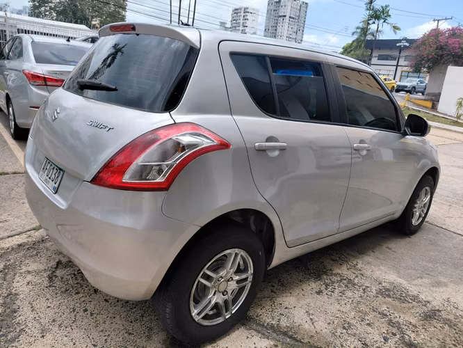 SUZUKI SWIFT 2014 AUTOMATICO - Imagen 3