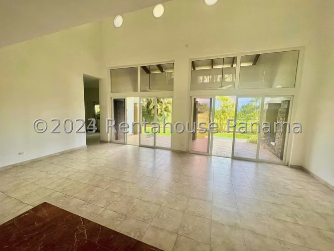 Venta de Casa en Panama Pacifico Tucan Country Club KF - Imagen 7