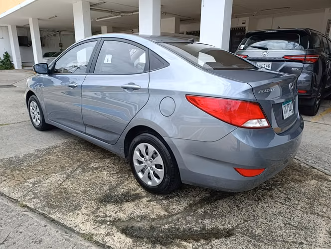 HYUNDAI ACCENT 2019 AUTOMATICO - Imagen 6