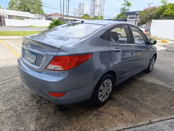 HYUNDAI ACCENT 2019 AUTOMATICO - Imagen 4