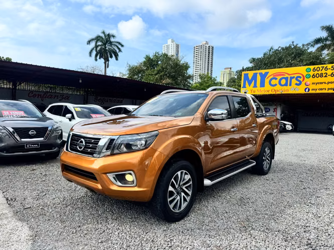 NISSAN FRONTIER FULL EXTRAS SOLO 30 MIL KILOMETROS - Imagen 2