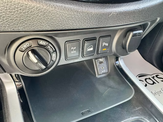 NISSAN FRONTIER FULL EXTRAS SOLO 30 MIL KILOMETROS - Imagen 13