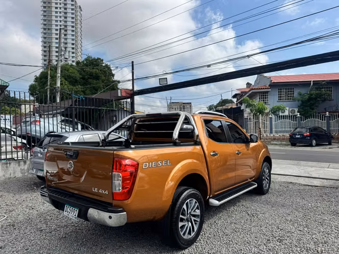 NISSAN FRONTIER FULL EXTRAS SOLO 30 MIL KILOMETROS - Imagen 8