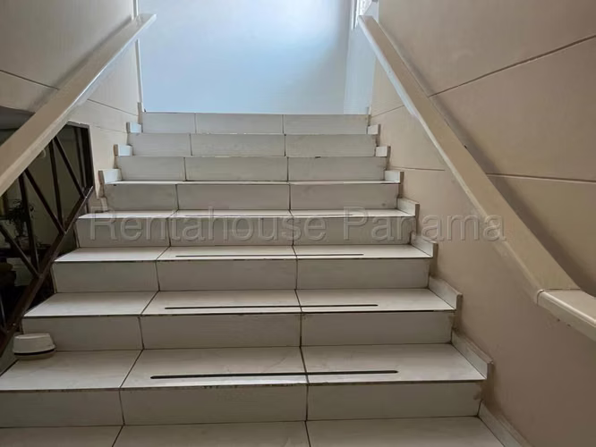 Venta de Casa en Parque Lefevre Solo Cliente Directo MC - Imagen 12