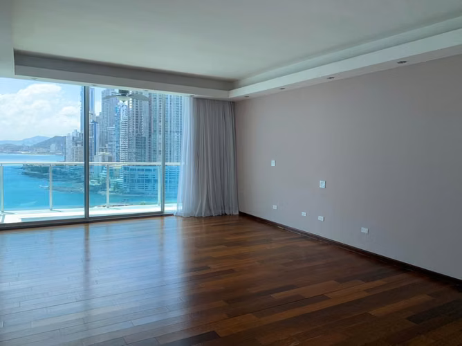 Apartamento en Punta Pacifica I linea blanca I 3 Rec I con terraz jacuzzi y vista al mar