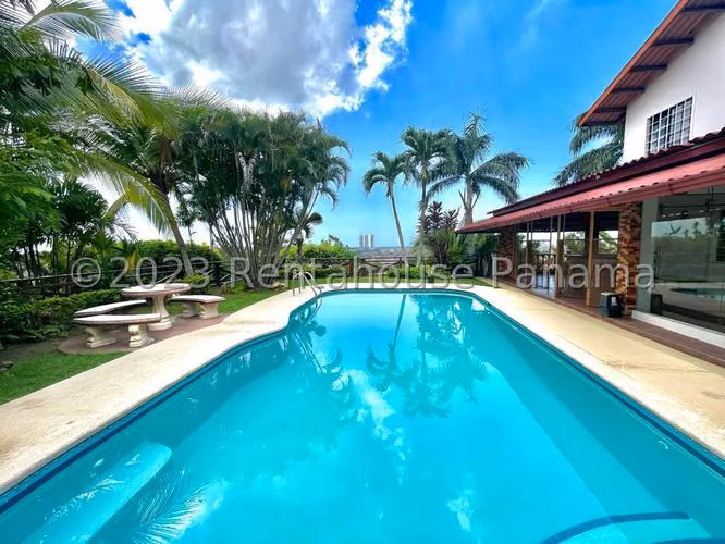 Vendo Casa en Villa Lucre OF26-3037