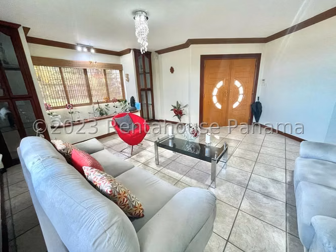 Vendo Casa en Villa Lucre OF26-3037
