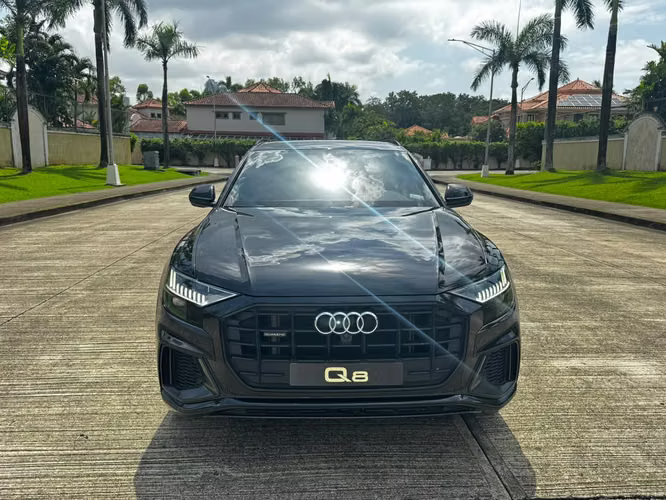 2023 Audi Q8 55 TFSI Quattro S Line