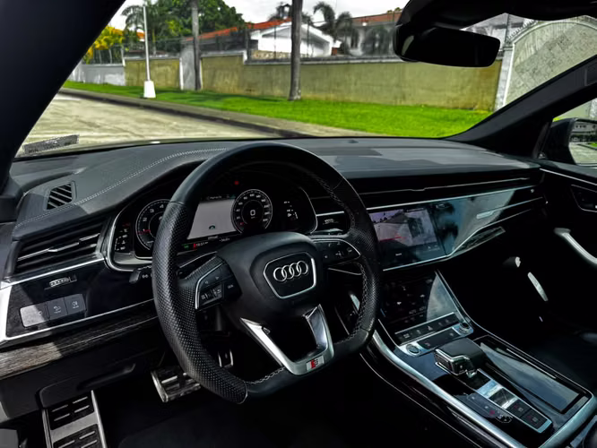 2023 Audi Q8 55 TFSI Quattro S Line