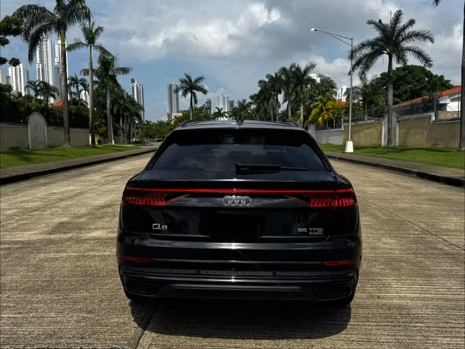 2023 Audi Q8 55 TFSI Quattro S Line