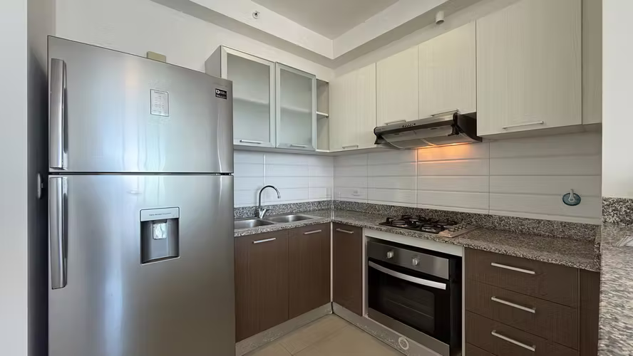 Se alquila Apt amoblado de 1recámaras, 1 baños, 1 parking.