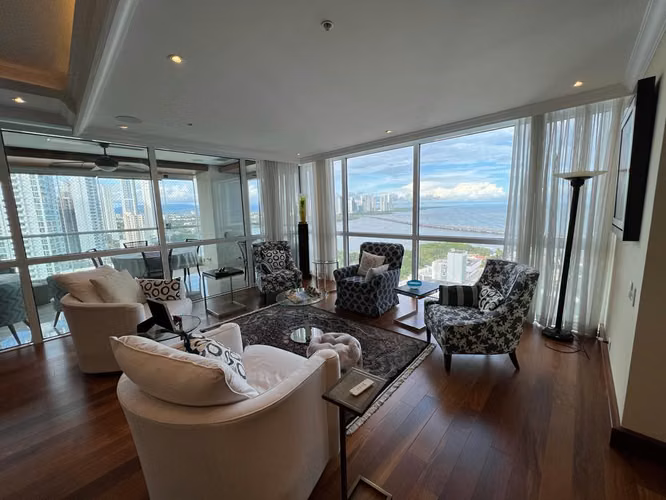 Lujoso Apartamento En Venta en Coco del Mar