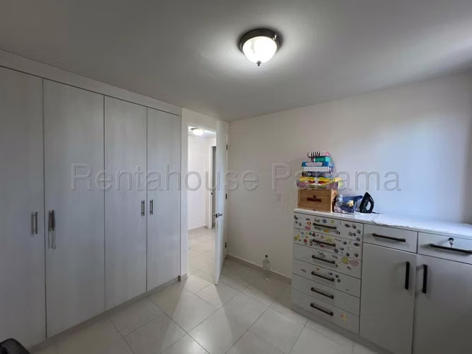266774. Se vende al mejor precio apartamento 3 recamaras, Torres de Versalles - Imagen 2