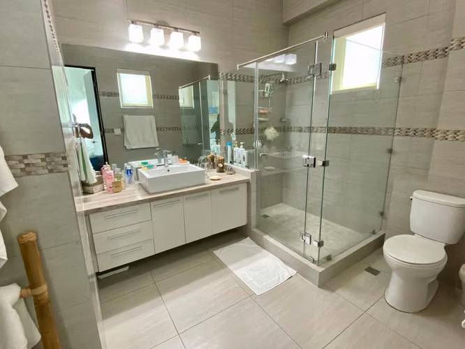 Punta Barco – Vista al Mar – 218mts2 – 445,000 - Imagen 7