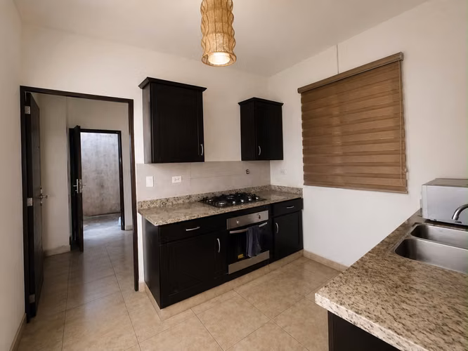 SE ALQUILA/VENDE CASA AMPLIA EN RESIDENCIAL PRIVADO DE DAVID