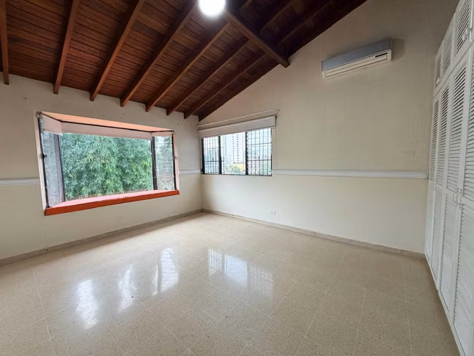Alquiler de Casa Duplex en Betania, Dos Mares