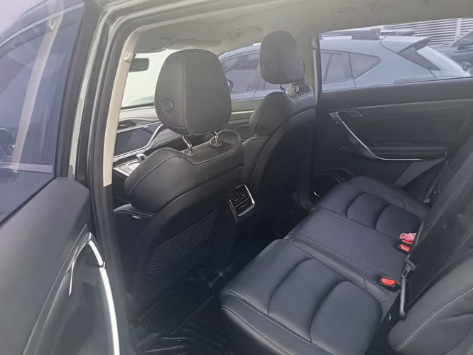 AUTOS REPOSEIDOS