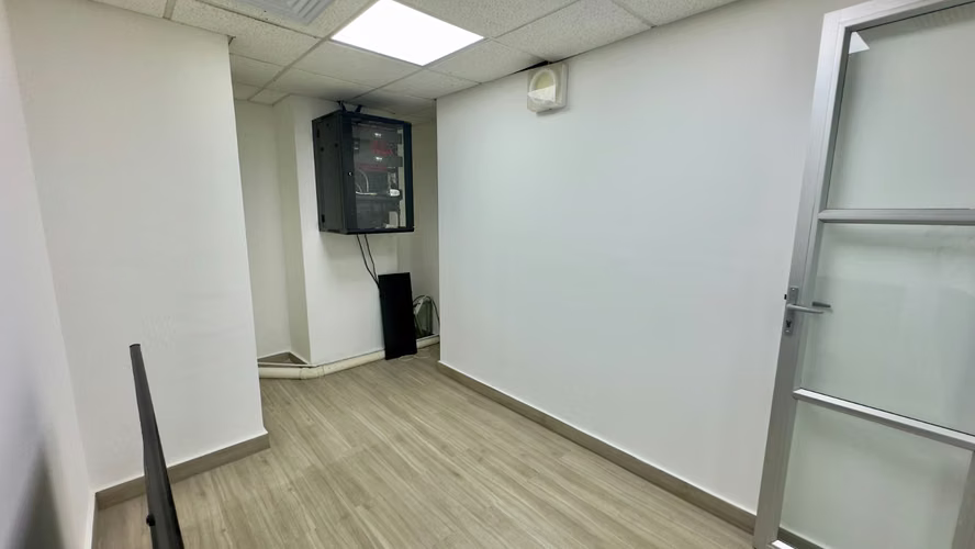 Oficina Amoblada en Alquiler – Ave. Balboa (Bay Mall)  - Imagen 5