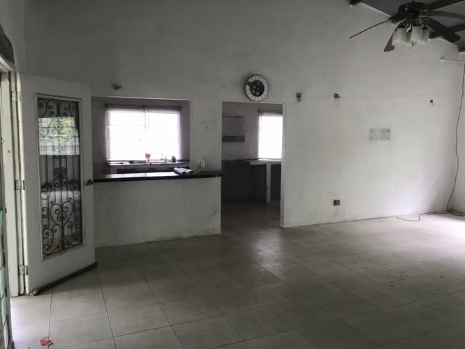 VENTA CASA EN SAN CARLOS - Imagen 4