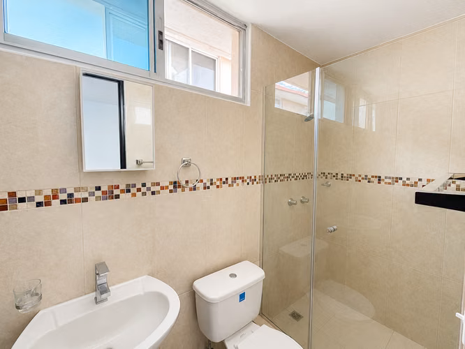 El Cangrejo, apartamento 1 Recamara, cerca del Colegio La Salle - Imagen 7